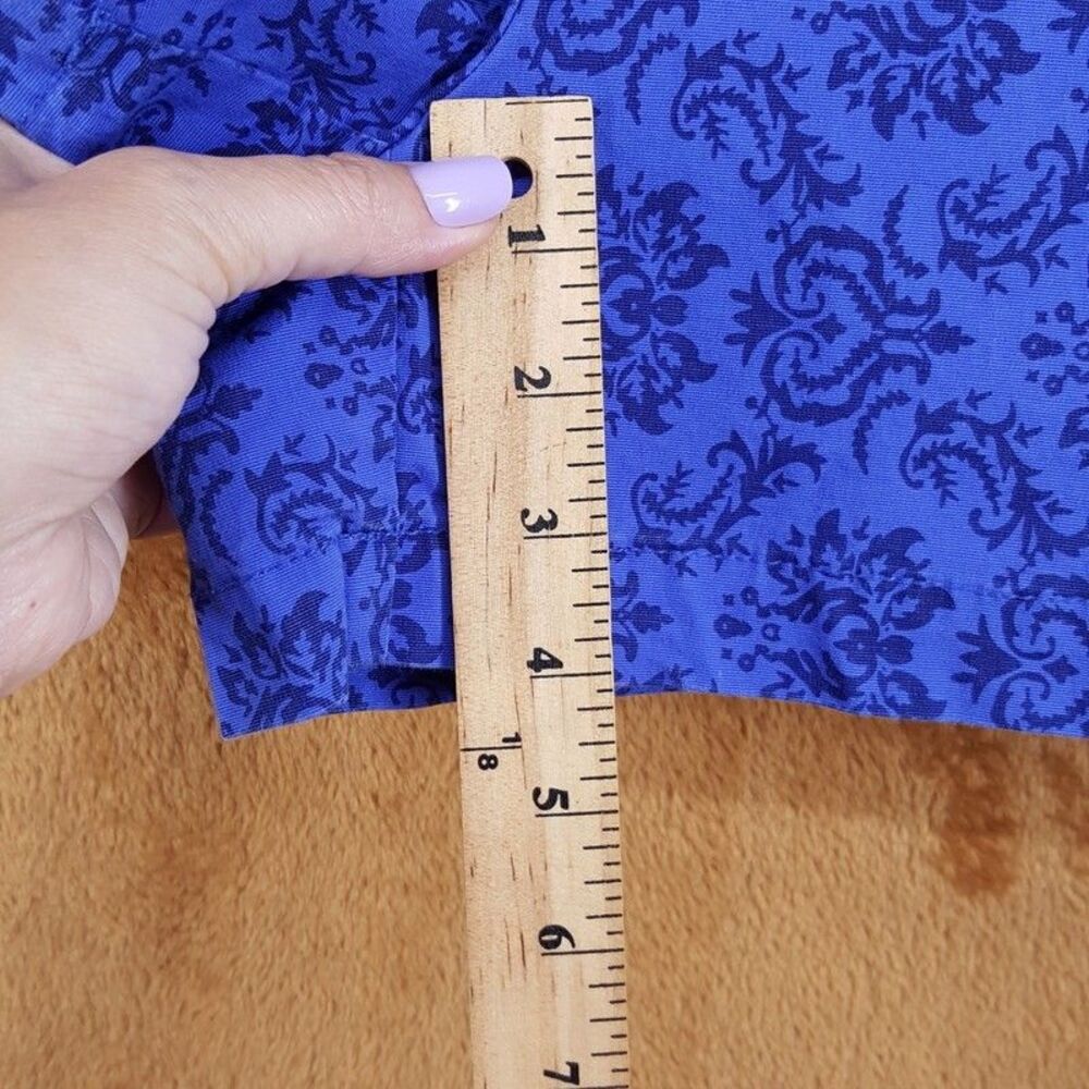 CYNTHIA ROWLEY Shorts Womens Size 8 Blue Chino Floral Scroll - Picture 7 of 8